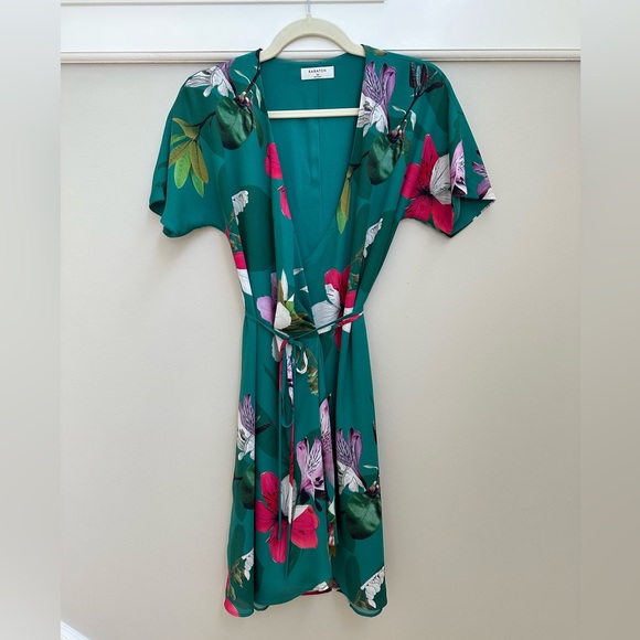 Babaton Wallace Dress - Picture 7 of 11